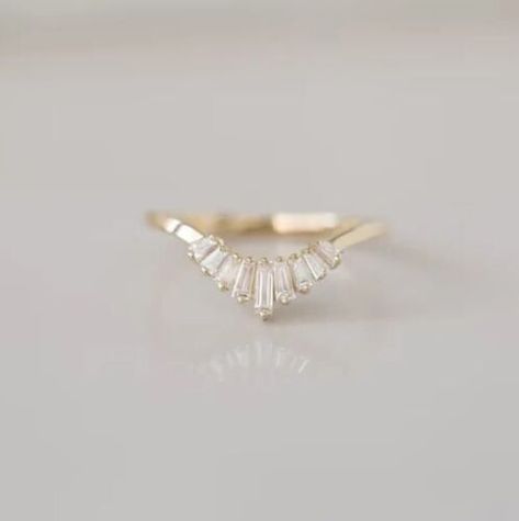 14k Solid Gold Vintage Curved Wedding Band For Women Matching Anniversary Band Classic Solitaire Ring, Wedding Band For Women, Wedding Band Vintage, Unique Wedding Band, Ring Enhancer, Moissanite Wedding Band, Baguette Ring, Chevron Ring, Vintage Wedding Band