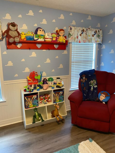 Pixar Nursery, Toy Story Bedroom, Toy Story Nursery, Toy Story Room, Disney Room Decor, Toddler Boy Room Decor, Baby Boy Bedroom, Baby Room Themes, Toddler Boys Room