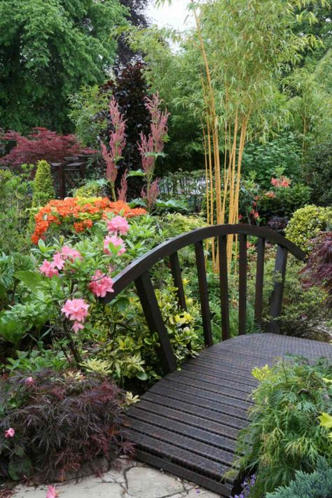 Four Seasons Garden, Backyard Walkway, Wooden Bridge, The Secret Garden, Dusky Pink, Gorgeous Gardens, Wooden Garden, Pink Blush, Pink Baby