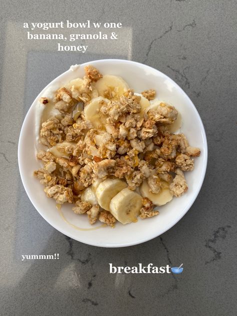 Yogurt Bowl With Granola, Granola With Yogurt Breakfast Ideas, Banana Bowl Recipe, Banana Granola Yogurt Bowl, Granola Cereal Bowl, Granola Bowl Recipes, Greek Yogurt Granola Bowl, Yogurt And Granola Bowl, The Best Granola Recipe