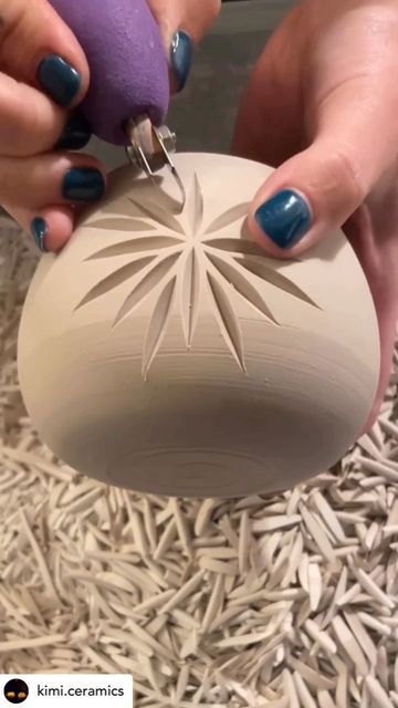 @diamondcoretools on Instagram: "@kimi.ceramics making a porcelain luminary look easy with help of our P1 carving tool. Beautiful! 🔥💛👏💎" Porcelain Luminaries, Clay Luminaries, Ceramic Luminaries, Pottery Shapes, Pottery Projects, Pottery Handbuilding, Pottery Tools, Pottery Wheel, Carving Tools