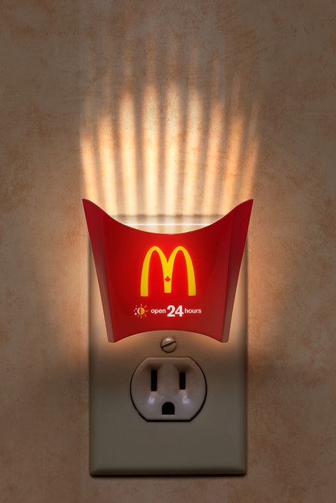 Get inspired: Here are 35 of the Most Clever Poster Advertisement Ideas http://graphicdesignjunction.com/2012/01/35-clever-poster-advertisement-ideas/ Fast Food Advertising, Funny Commercial Ads, Clever Advertising, Billboard Advertising, Funny Commercials, 광고 디자인, Publicidad Creativa, Food Advertising, Guerilla Marketing