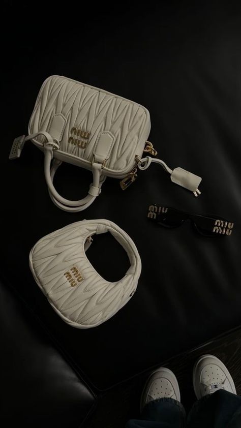 Miu Miu White Bag, Miumiu Bags Outfit, Miu Miu Bag Outfit, White Bag Aesthetic, Bags Aesthetic Luxury, Miumiu Aesthetic, Mui Mui Bag, Miu Miu Aesthetic, Miumiu Bags