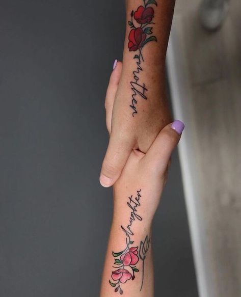 Mother And Daughter Tattoo, Mum And Daughter Tattoo, Mommy Daughter Tattoos, Tattoos On Arm, Floral Back Tattoos, Mom Daughter Tattoos, Couples Tattoo, Cute Matching Tattoos, Daughter Tattoo