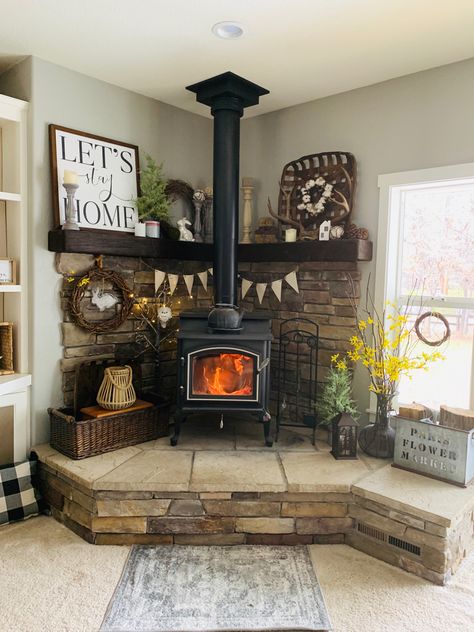 #homedecor #woodstove #farmhouse #mountains #mountaindecor #fireplace #fireplacedecor #mantel #easter #easterdecor Wood Stove Decor, Wood Burning Stove Corner, Corner Wood Stove, Wood Stove Surround, Stove Decor, Wood Burning Stoves Living Room, Wood Stove Hearth, Kitchen Design Layout, Wood Stove Fireplace