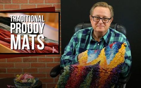 Traditional Proddy Mats | rughookingmagazine.com Proddy Rugs, Rug Hooking Tutorial, Tee Shirt Quilt, Braided Wool Rug, Rag Rug Tutorial, Rug Hooking Designs, Rug Tutorial, Wool Applique Patterns, Primitive Rugs