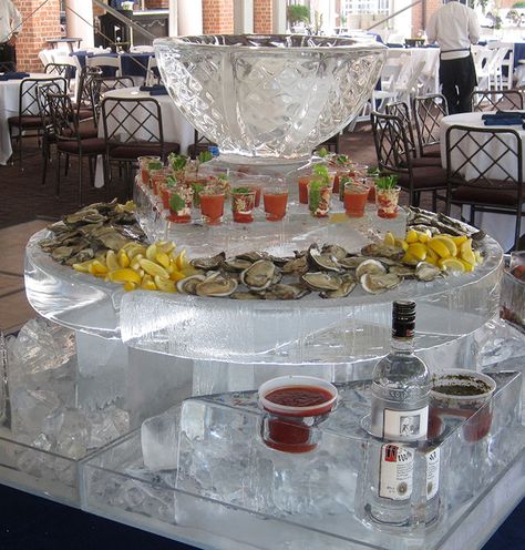 Seafood Ice Display with Ice Bowl Diy Ice Bucket, Seafood Display, Seafood Rice Recipe, Bucket Centerpiece, Ice Sculpture Wedding, Flavored Ice Cube, Event Planning Themes, Ice Luge, Miami Mansion