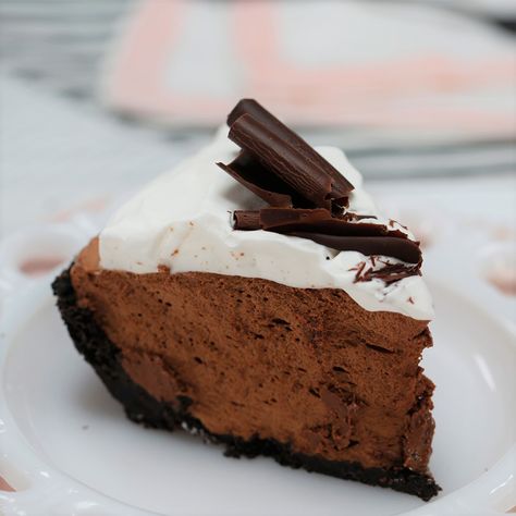 These Are the Most Searched Pies in Every State Silk Pie Recipe, Chocolate Silk Pie, French Silk Pie, Dairy Recipes, Silk Pie, Cakes Chocolate, Desserts Chocolate, Chocolate Sandwich, Chocolate Sandwich Cookies