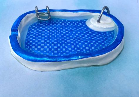 Cool Ashtray Ideas, Swimming Pool Ashtray, Pool Ashtray, Clay Ash Tray Diy, Ash Tray Clay, Creative Ashtray, Sculpture Art Clay, Clay Diy Projects, Tanah Liat