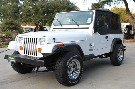 1994 White YJ 116k miles, Manual Transmission, 4 Cylinder. http://www.selectjeeps.com/inventory/view/6212648?1994+Jeep+Wrangler+2dr+S+League+City+TX 1994 Jeep Wrangler, Jeep Wrangler 1995, White Jeep Wrangler, Jeep Things, White Jeep, Custom Jeep Wrangler, American Motors Corporation, Jeep Yj, Jeep Jeep