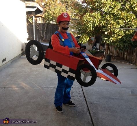 Mario Kart Costumes, Mario Costume, Halloween Costumes 2014, Easy Diy Costumes, Costume Works, Homemade Halloween Costumes, Creative Costumes, Group Costumes, Homemade Costumes