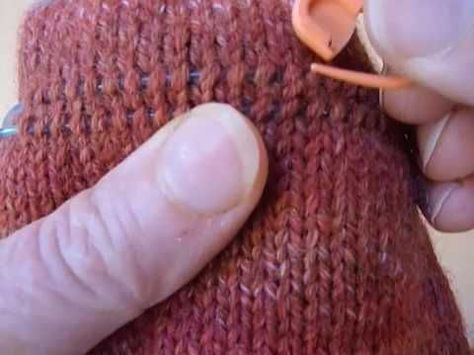 Videos - Cat Bordhi Cat Bordhi Patterns, Afterthought Heel, Case Opening, Knitting Videos Tutorials, Knitting Tutorials, Knitting Tips, Sock Knitting, Hand Knit Socks, Knitting Videos