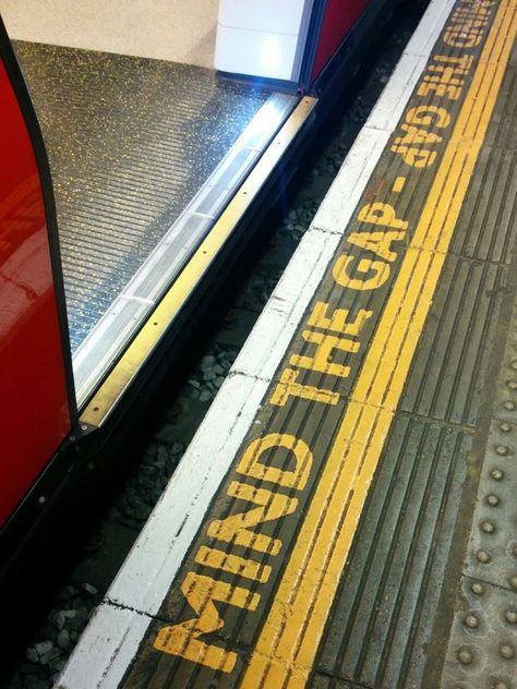 Nomi Aesthetic, Vernacular Typography, Tube Stations London, London Underground Stations, London Vibes, London Tube, London Aesthetic, London Architecture, Travel Artwork