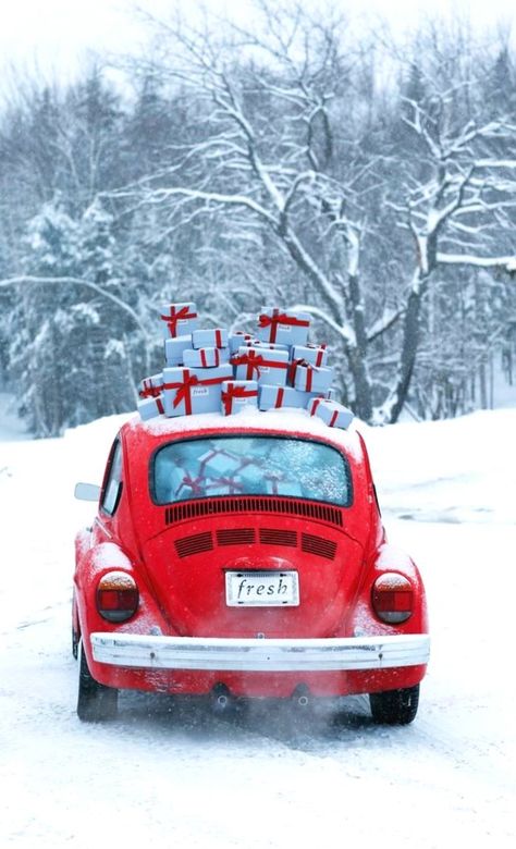 Red VW Beetle with Christmas gifts Christmas  Toni Kami Joyeux Noël Great Winter photography by Fresh ® http://www.pinterest.com/freshbeauty/ Christmas Car, Winter Diy, Red Car, Noel Christmas, Vw Beetle, Christmas Love, Christmas Aesthetic, Christmas Joy, Holly Jolly