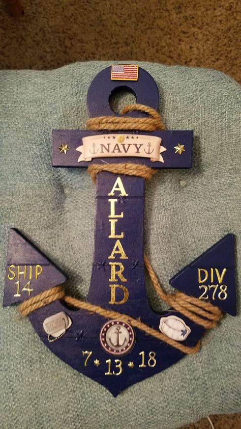 Navy Pir Anchors, Navy Anchors For Graduation, Anchor Decorations, Us Navy Party, Military Send Off Party Ideas, Navy Wedding Decorations, Navy Door, Navy Boot Camp Graduation, 70s Haircuts