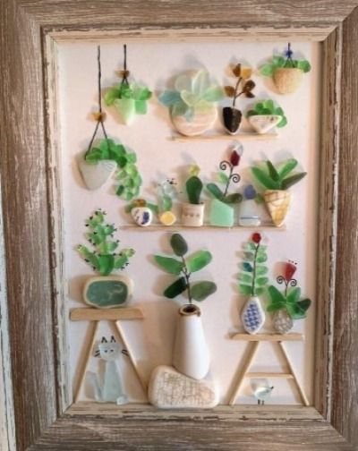 Seaglass Art Plants, Sea Glass And Shells Diy Ideas, Seaglass Flower Art, Beach Glass Ideas, Sea Glass Art Plants, Diy Seaglass Art Ideas, Sea Glass Plants, Diy Sea Glass Crafts, Diy Sea Glass Art