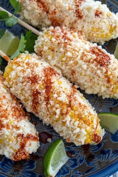 Authentic Elote Recipe, Easy Elote, Corn Elote Recipe, Mexican Corn On The Cob, Mexican Corn Recipes, Elote Corn, Street Corn Recipe, Mexican Street Food, Mexican Corn