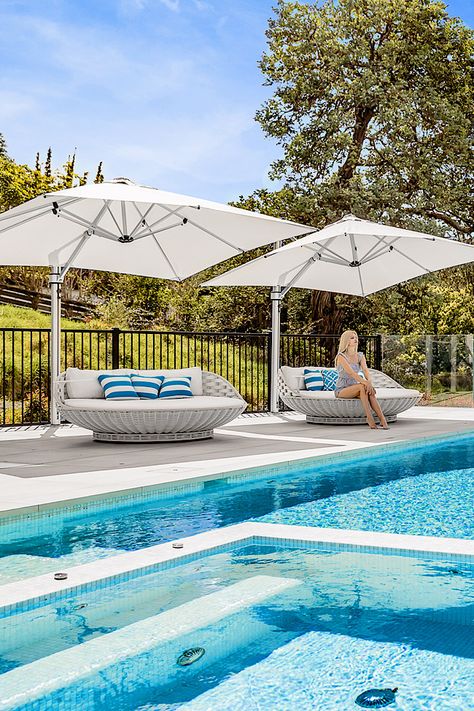 Blue Pool Umbrella, In Pool Umbrella, Pool Umbrella Ideas, Shade Over Pool, Pool Deck Umbrella, Swimming Pool Umbrella, Luxury Outdoor Pool, Pool Shade Ideas, Pool Entertaining