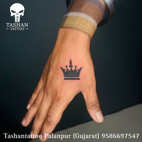 Five Point Crown Tattoo, King Crown Tattoo Men, King Symbol Tattoo, Finger Crown Tattoo, King Tattoo Men, Crown Tattoo On Hand, Kings Crown Tattoo, Buddah Sleeve Tattoo, Best Star Tattoos