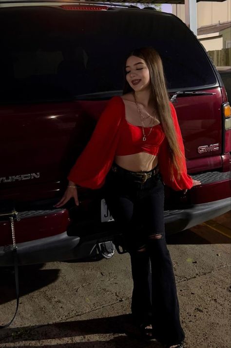 Red Surprise Dance Outfits, Huapangos Outfit Women, Red Vaquera Outfits, Quince Outfit Ideas, Emo Vaquera Outfit, Baile Outfits Mexican Boots, Quince Outfits Guest, Quince Surprise Dance Outfits, Western Latinas Outfits