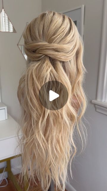 Hairstyle To Attend Wedding, Womens Half Up Hairstyles, Easy Half Up Half Down Hair For Wedding, Half Up Half Down Cocktail Hair, Half Up Hairstyle Easy, Boho Half Up Half Down Hairstyles Short, Easy Half Up Medium Length Hair, Updo Tutorial Videos Medium Length, Wedding Hairstyles Half Up Half Down How To