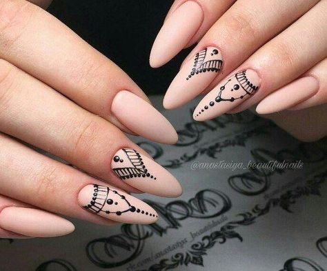 Mandala Nails, Best Nail Designs, Nails Pedicure, Henna Nails, Nail Goals, Romantic Nails, Designs Nail, Polish Colors, Simple Nail