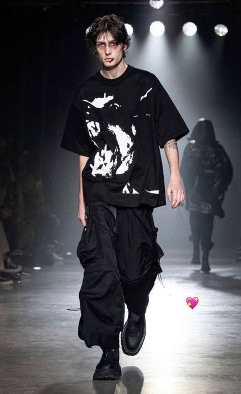 Big Pant, Techno Outfit, Fashion Show Runway, Stylish Mens Outfits, Men Fits, Mens Streetwear, Outfits Casuales, Look Fashion, Classy Outfits