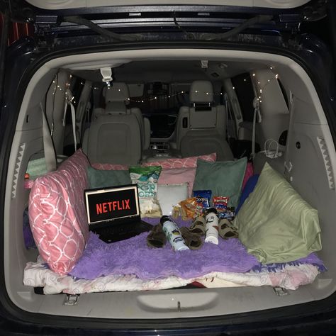 Car Sleepover, Ideas Sleepover, Sleepover Fun, Dream Dates, Romantic Date Night Ideas, Cute Date Ideas, Fun Sleepover Ideas, Sleepover Things To Do, Sleepover Ideas