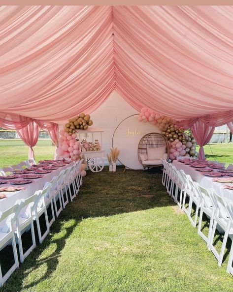 Party Tent Decorations, Backyard Graduation Party, Sweet Sixteen Birthday Party Ideas, Debut Ideas, Quinceanera Planning, Quince Decorations, Graduation Party Planning, Outdoor Baby Shower, Quinceanera Decorations