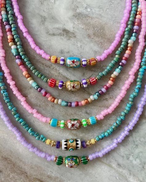 Beadies Amsterdam & Utrecht on Instagram: "POP OF COLOR 🪻🍒🎀🌼🧡" Bubble Quilts, Colorful Necklaces, Taxidermy Jewelry, Funky Colors, Cute Friendship Bracelets, Ocean Inspired Jewelry, Edgy Jewelry, Indie Jewelry, Diy Jewelry Unique