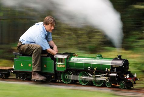 Model Steam Trains, Live Steam Models, Live Steam Locomotive, Model Engineering, Garden Trains, Working Model, Garden Railroad, Hobby Trains, Garden Railway