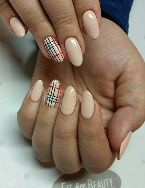 Burberry Nails Short, Burberry Nails Design, Nude Nail Design, Burberry Nails, Plaid Nail Art, Nail Art Designs For Beginners, Nail 2023, Easy Nail Art Designs, Nude Nail Designs