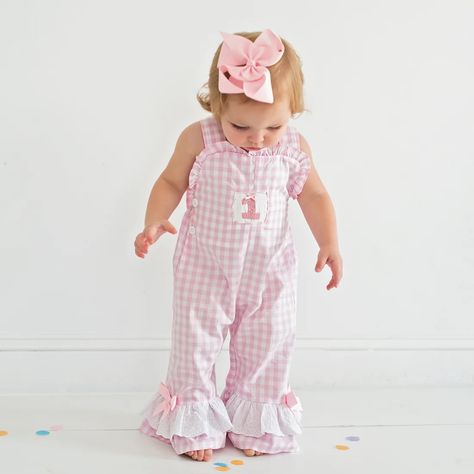 🎂 Choose between a Bubble or Longall for your little one’s special day! Our smocked First Birthday outfit is available in both styles. First Birthday Girl Outfit, Baby Girl First Birthday Outfit, 1st Birthday Outfit Girl, Bubble Clothes, First Birthday Girl, First Birthday Outfit Girl, Rodeo Birthday, Southern Girls, Girls Smock