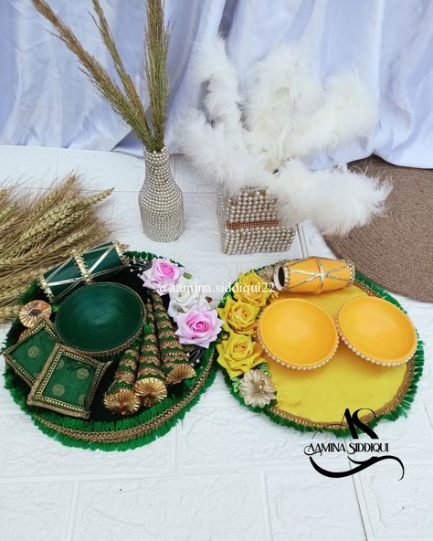 Haldi and mehndi platter combo Dm for order Contact -7905869506 #haldiplatter #haldiplate #haldioutfit #haldijwellery #mehndi #haldi #usa #canada #mehndiplatter #mehndi Haldi Platter Decoration Ideas, Haldi Mehndi Platter, Haldi Craft Ideas, Haldi Mehendi Platter, Nikah Pens Ideas, Thal Decoration Ideas, Mehndi Platter Ideas, Mehendi Thali Decor Ideas, Haldi Dish Decoration Ideas