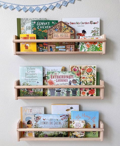 Z O Y A B A N K S on Instagram: “We’re getting ready to build our garden beds this week and reading as many books as we can to prepare. 🌱 . . . . . . #storytime,…” Bookshelf Floating, Shelves Nursery, Book Ledge, Wall Shelves Living Room, Decor Bookshelves, Industrial Floating Shelves, Wood Shelving Units, Shaker Pegs, Pine Shelves