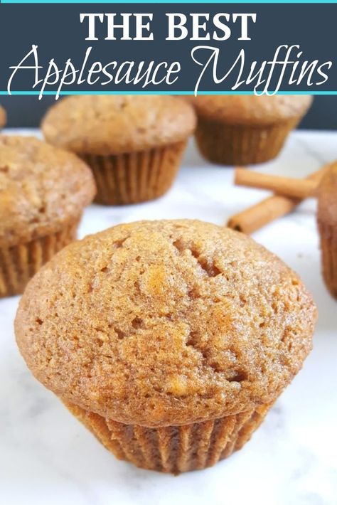 Muffins Made With Oil, Easy Applesauce Muffins, Applesauce Muffin Recipe, Easy Applesauce, Muffins Apple, Applesauce Muffins, Bakery Style Muffins, Apple Sauce Recipes, Simple Muffin Recipe