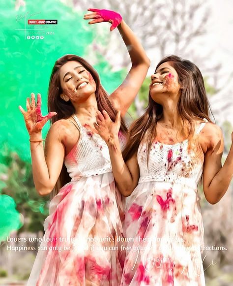 Gima Ashi, Holi Girls, Holi Pictures, Holi Photo, Beautiful Casual Dresses, Tin Tin, Indian Dresses Traditional, Happy Holi, Friend Poses