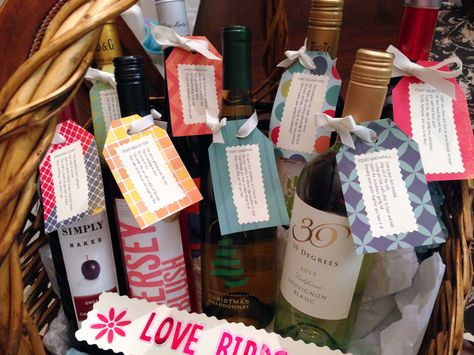 First Year of Marriage Wedding Wine Basket - unique gift idea for brides - free template for wine tags Wine Basket Wedding Gift, Engagement Wine Basket, Bottles Of Wine For Wedding Gift, Basket Of Firsts Wedding Gift, Wine Basket Gift Ideas Wedding, Wine Wedding Gift Basket, Wedding Gift Wine Basket, Wedding Wine Basket, Marriage Milestones