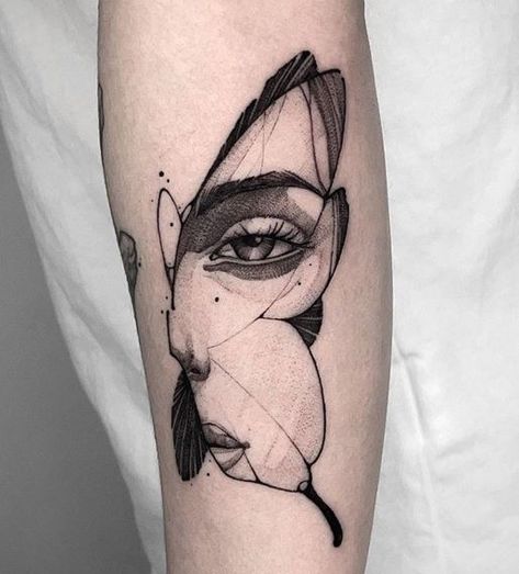 Blackwork tattoo – over 60 unique designs for men and women with meanings. From full sleeves to small ideas. Everyone will find something to their liking. Unique Tattoo Designs Forearm, Fake Face Tattoo, Unique Tattoo Designs Creative, Eyes Tattoo Design, Two Face Tattoo, Woman Face Tattoo, Faces Tattoo, Year Tattoo, Tattoo On Leg