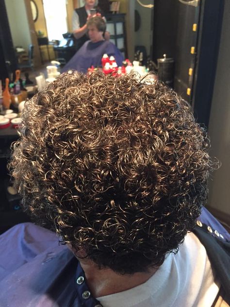 tight perm on shorter hair Tight Curl Perm, Tight Perm, Short Hair Perm, Tight Curly Hair, Side Shave, Curly Perm, Short Textured Hair, Short Permed Hair, Hair Perm