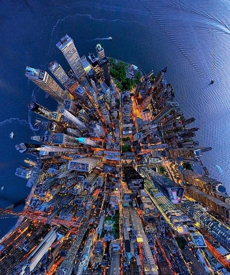 Reposting @napilir: New York’un kuş bakışı görünüşü. Her zaman gördüğümüz fotoğraflarından biraz farklı.  Bird's eye view of New York. It's a little different from the photos we've always seen.  foto: @lensaloft #travelgram  #travelbug  #naturephotography  #traveling  #travel  #instatravel  #tourism  #travelphotography  #travelblog #photography  #photooftheday #travelblogger #traveler #photo#theimaged#mobilemag New York From Above, Nyc Dream, Action Art, Perjalanan Kota, Voyage New York, Aerial Images, Downtown Manhattan, Aerial Photograph, Manhattan Nyc