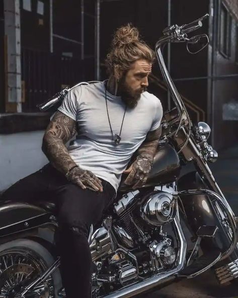 Motorcycle Guy, Biker Photoshoot, Biker Aesthetic, Biker Men, Men Photoshoot, Men Model, Life Design, High End Fashion, Beautiful People