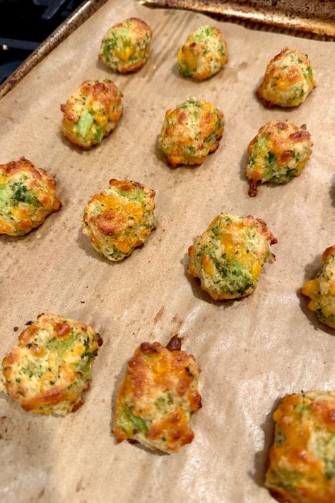 Broccoli Cheddar Tots Broccoli Cheddar Tots Baby, Broccoli And Cheese Tots, Broccoli Potato Tots For Baby, Kids Vegetable Recipes, Broccoli Cheddar Bites Toddler, Veggie Tots For Babies, 6 Month Old Dinner Ideas, Dinner Ideas Toddler, Kids Meals Ideas