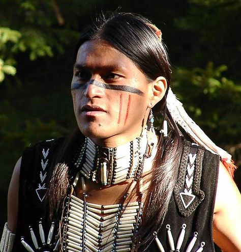 Indian Face Paints, Native American Makeup, Native American Games, Native American Face Paint, Native American Indian Tribes, Native American Prayers, Native American Music, Native American Woman, Native American Images