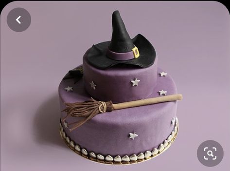 Witch Cakes Birthdays, Witches Birthday Cake, Witch Cake Ideas, Halloween Tårta, Witches Cake, Witch Cakes, Biscuit Madeleine, Witch Birthday, Witch Cake