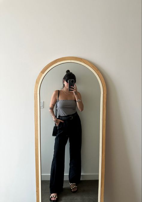 Woman in front of a mirror wearing 90s inspired gray tube top and black trousers with black belt Gray Tube Top Outfit, Grey Tube Top Outfit, Tube Top Outfit, Grey Tube Top, Tube Top Black, Tube Top Outfits, Black Tube Top, Effortless Outfit, Black Tube