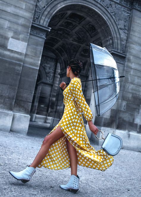 Casual Summer Rainy Day Outfit, Rainy Day In Paris, Rainy Summer Day, Blue Velvet Boots, Rainy Day Outfits, Yellow Polka Dot Dress, Rainy Summer, Comfy Summer Outfits, Rain Outfit