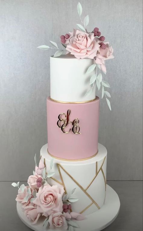 Rose Gold Wedding Cakes, Cake Structure, Rose Gold Cake, Sweet 16 Birthday Cake, Luxury Cake, Elegant Birthday Cakes, 16 Birthday Cake, Dream Wedding Cake, Pink Wedding Cake