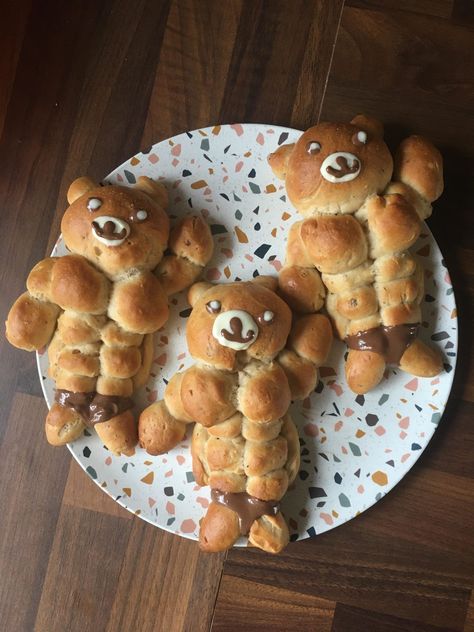 Bear With Abs Bread, Buff Bear Bread, Buff Bread, Bear Bread, Baking Competition, Bread Homemade, V Cute, Pan Bread, Diy Stuff