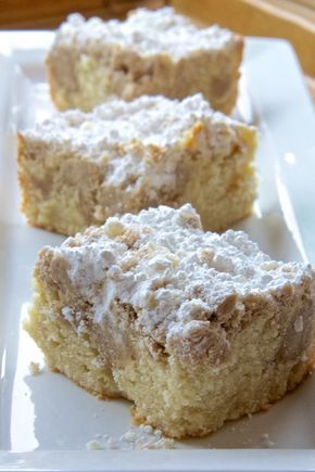 Eclair Dessert, Crumb Coffee Cakes, Crumb Cakes, Crumb Cake Recipe, Biscuits Diététiques, Coffee Cake Recipe, Cake Mug, Ny Style, Bake Cake